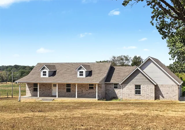 1st image of 16068 W Jones Rd, Tahlequah, OK 74464 | MLS# 2631857