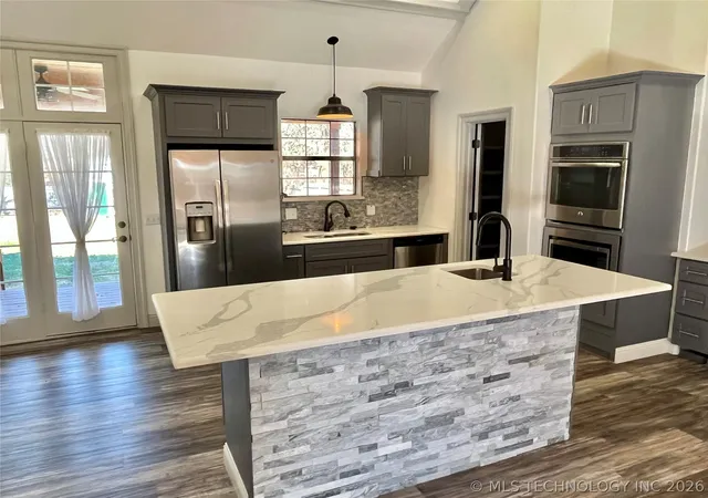 Photo 3 of Single family home for sale at 209 9 Ave, Madill, OK 73446 | MLS# 2631918 | Listing updated on 2026-08-28