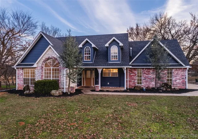 Photo 1 of Single family home for sale at 291 Cedar Ridge Rd, Eufaula, OK 74432 | MLS# 2631938 | Listing updated on 2026-08-28