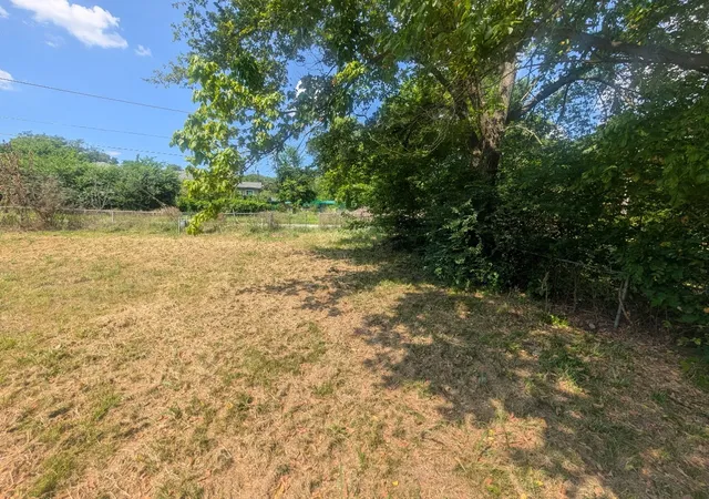 Photo 3 of Sale Pending at 505 W Creek Dr, Okmulgee, OK 74447 | MLS# 2631954 | Listing updated on 2026-10-07