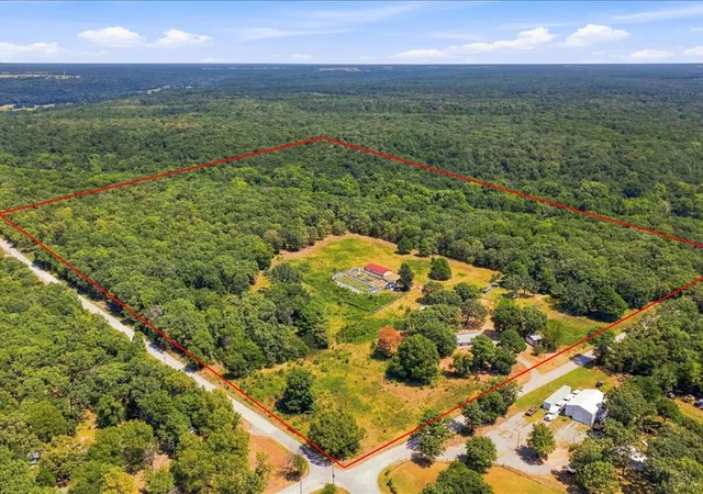 Photo 2 of Single family home for sale at 8055 E 585, Locust Grove, OK 74352 | MLS# 2631467 | Listing updated on 2026-09-01