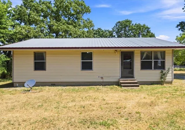 Photo 4 of Single family home for sale at 8055 E 585, Locust Grove, OK 74352 | MLS# 2631467 | Listing updated on 2026-09-01