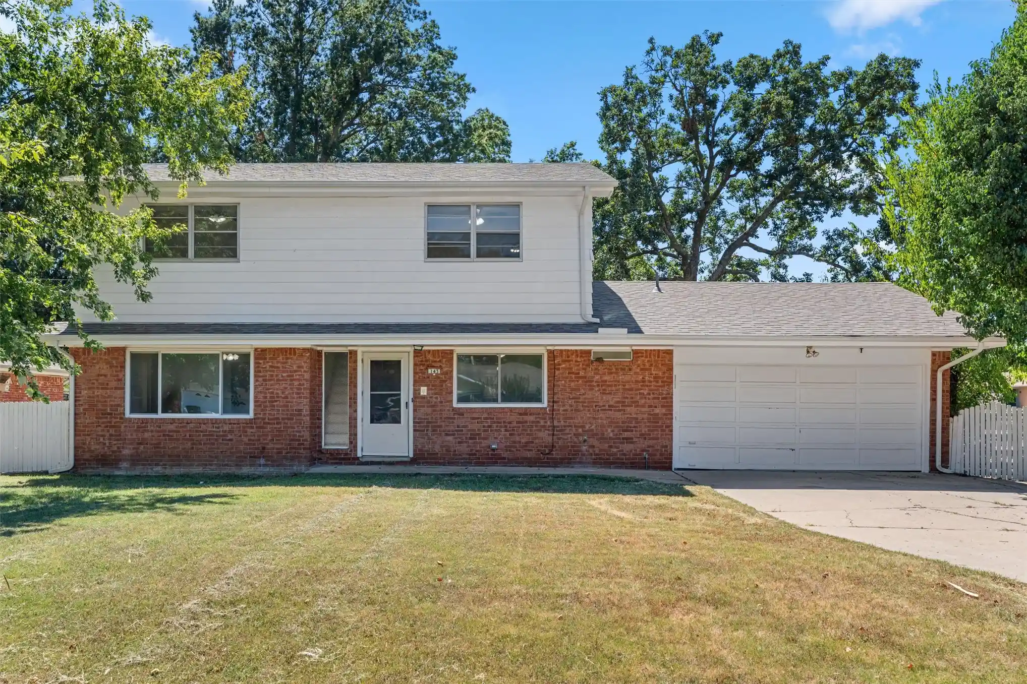 Photo 1 of Sale Pending at 143 Ramblewood Rd, Bartlesville, OK 74003 | MLS# 2631571 | Listing updated on 2026-10-10