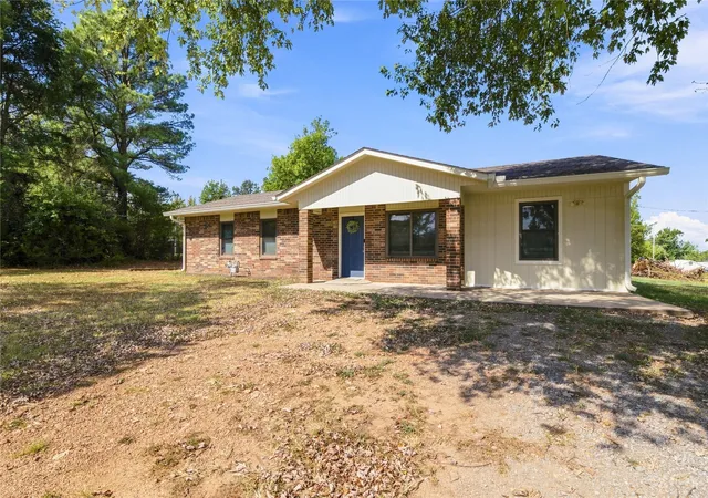Photo 2 of Single family home for sale at 15521 494, Tahlequah, OK 74464 | MLS# 2632109 | Listing updated on 2026-08-31