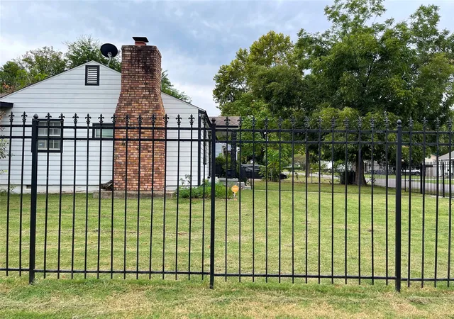 Photo 3 of Single family home for sale at 1649 N Columbia Pl, Tulsa, OK 74110 | MLS# 2632150 | Listing updated on 2026-09-15