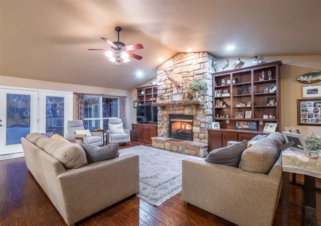 Photo 4 of Single family home for sale at 216 Peaceable Ridge, Mc Alester, OK 74501 | MLS# 2632221 | Listing updated on 2026-09-01
