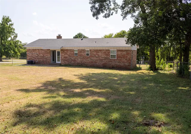 Photo 31 of Single family home for sale at 1204 Nw Gaye St, Kingston, OK 73439 | MLS# 2630948 | Listing updated on 2026-09-01