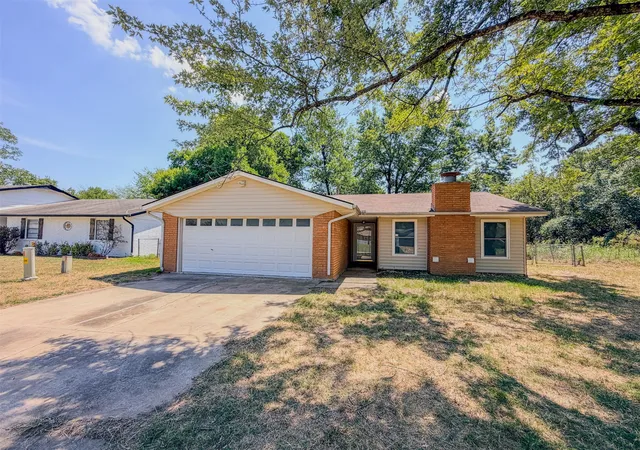 Photo 4 of Single family home for sale at 1819 Quail Run, Muskogee, OK 74403 | MLS# 2632106 | Listing updated on 2026-09-01