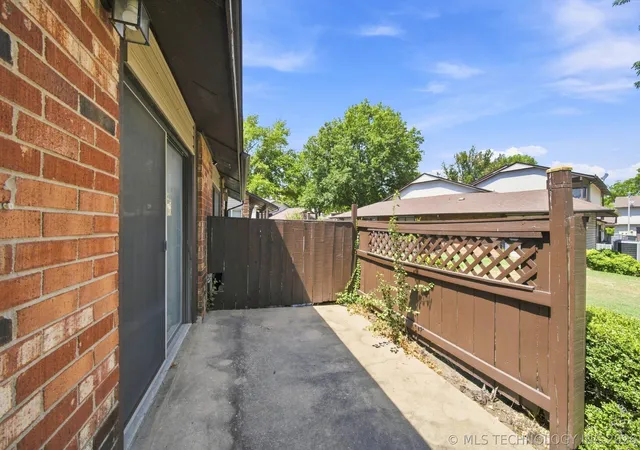 Photo 3 of Townhouse for sale at 1253 S 110th Eastavenue #2B, Tulsa, OK 74128 | MLS# 2632246 | Listing updated on 2026-09-01