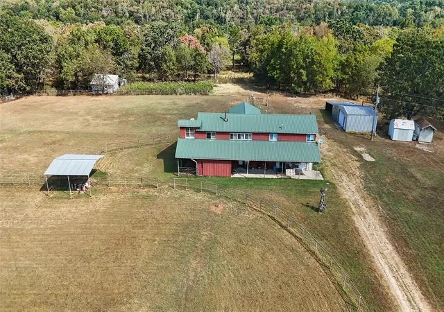 Photo 2 of Single family home for sale at 328 Bailey Blvd, Tahlequah, OK 74464 | MLS# 2631959 | Listing updated on 2026-09-01