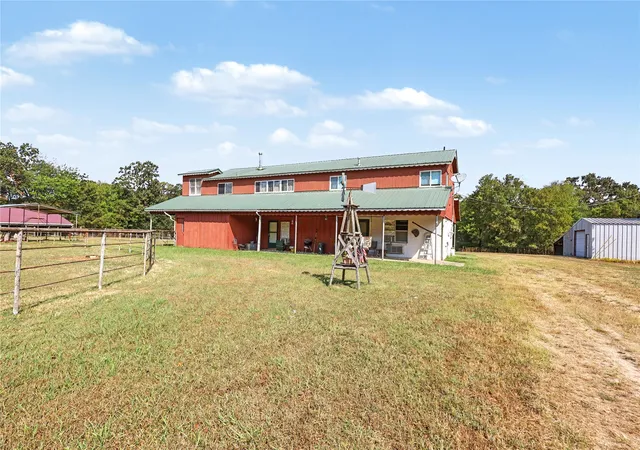 Photo 3 of Single family home for sale at 328 Bailey Blvd, Tahlequah, OK 74464 | MLS# 2631959 | Listing updated on 2026-09-01