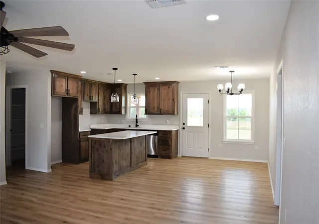 Photo 2 of Single family home for sale at 2915 E 2090 Road, Hugo, OK 74743 | MLS# 2631957 | Listing updated on 2026-09-01