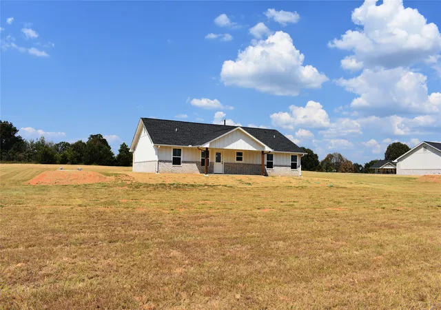 Photo 22 of Single family home for sale at 2911 E 2090 Road, Hugo, OK 74743 | MLS# 2631972 | Listing updated on 2026-09-01
