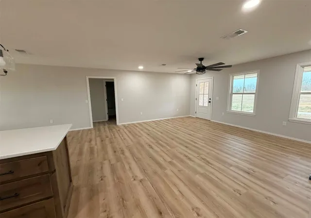 Photo 3 of Single family home for sale at 2911 E 2090 Road, Hugo, OK 74743 | MLS# 2631972 | Listing updated on 2026-09-01