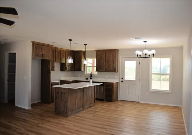Photo 4 of Single family home for sale at 2911 E 2090 Road, Hugo, OK 74743 | MLS# 2631972 | Listing updated on 2026-09-01