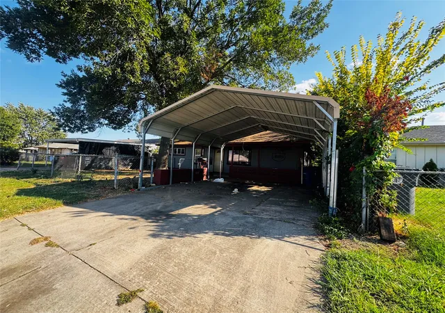 Photo 2 of Single family home for sale at 7208 E Oklahoma St, Tulsa, OK 74115 | MLS# 2632620 | Listing updated on 2026-09-22