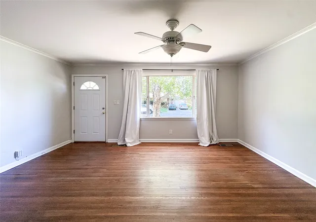 Photo 2 of Single family home for sale at 4807 S Detroit Ave, Tulsa, OK 74105 | MLS# 2632755 | Listing updated on 2026-10-08