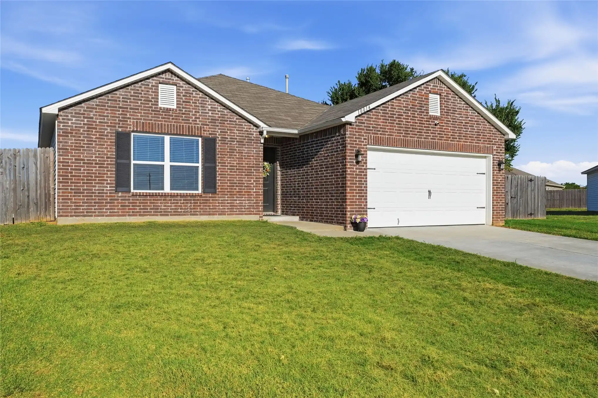 Photo 1 of Sale Pending at 10014 E 106th Court N, Owasso, OK 74055 | MLS# 2632909 | Listing updated on 2026-10-12