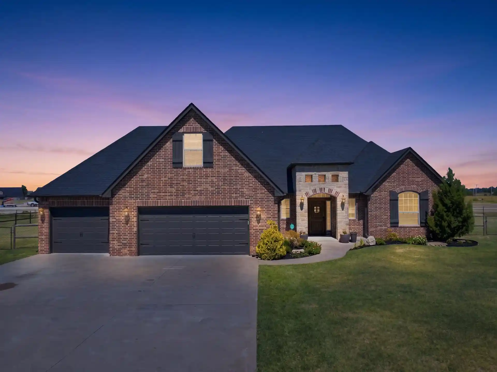 Single family home for sale at 6075 E 145th Street N, Collinsville, OK 74021 | MLS# 2632933