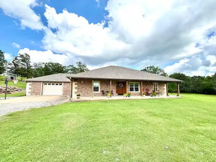 Photo 1 of Sale Pending at 3316 E Stoneridge Rd, Atoka, OK 74525 | MLS# 2633171 | Listing updated on 2026-10-16