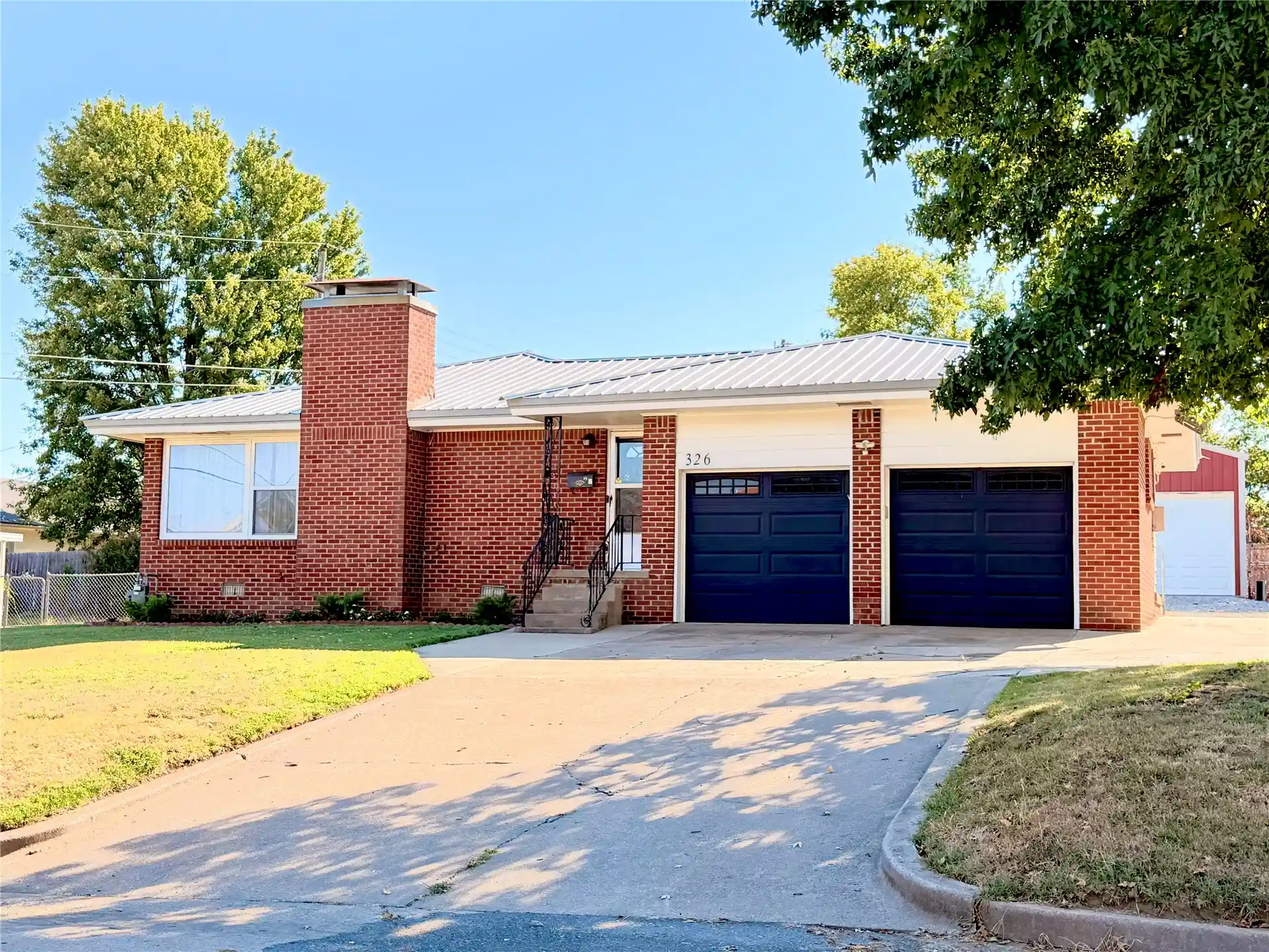 Single family home for sale at 326 Boston Ave, Bartlesville, OK 74006 | MLS# 2632720