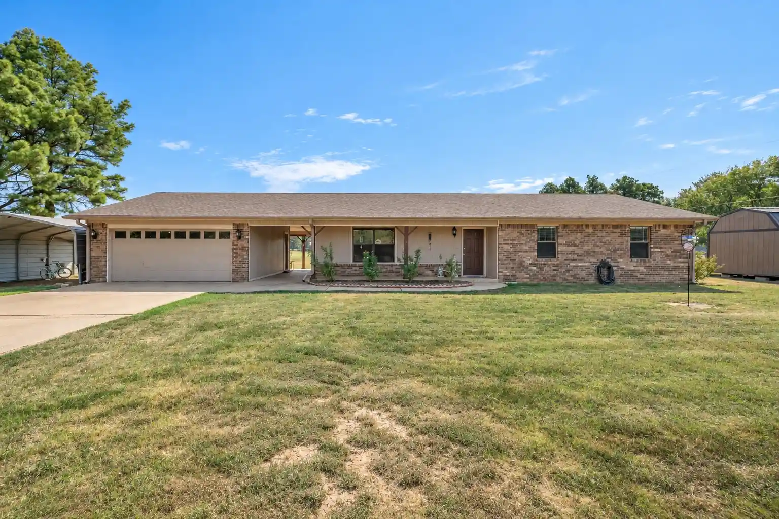 Single family home for sale at 701 Haskens St, Pocola, OK 74902 | MLS# 2633449