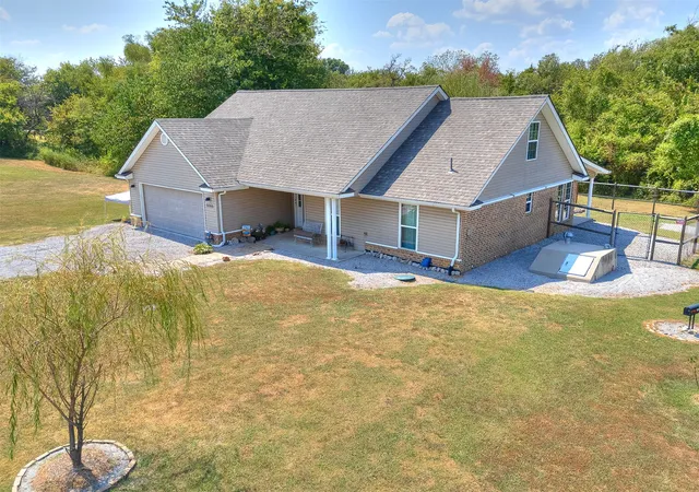 Photo 1 of Single family home for sale at 8300 S Lynn Ln Rd, Broken Arrow, OK 74012 | MLS# 2633522 | Listing updated on 2026-10-09