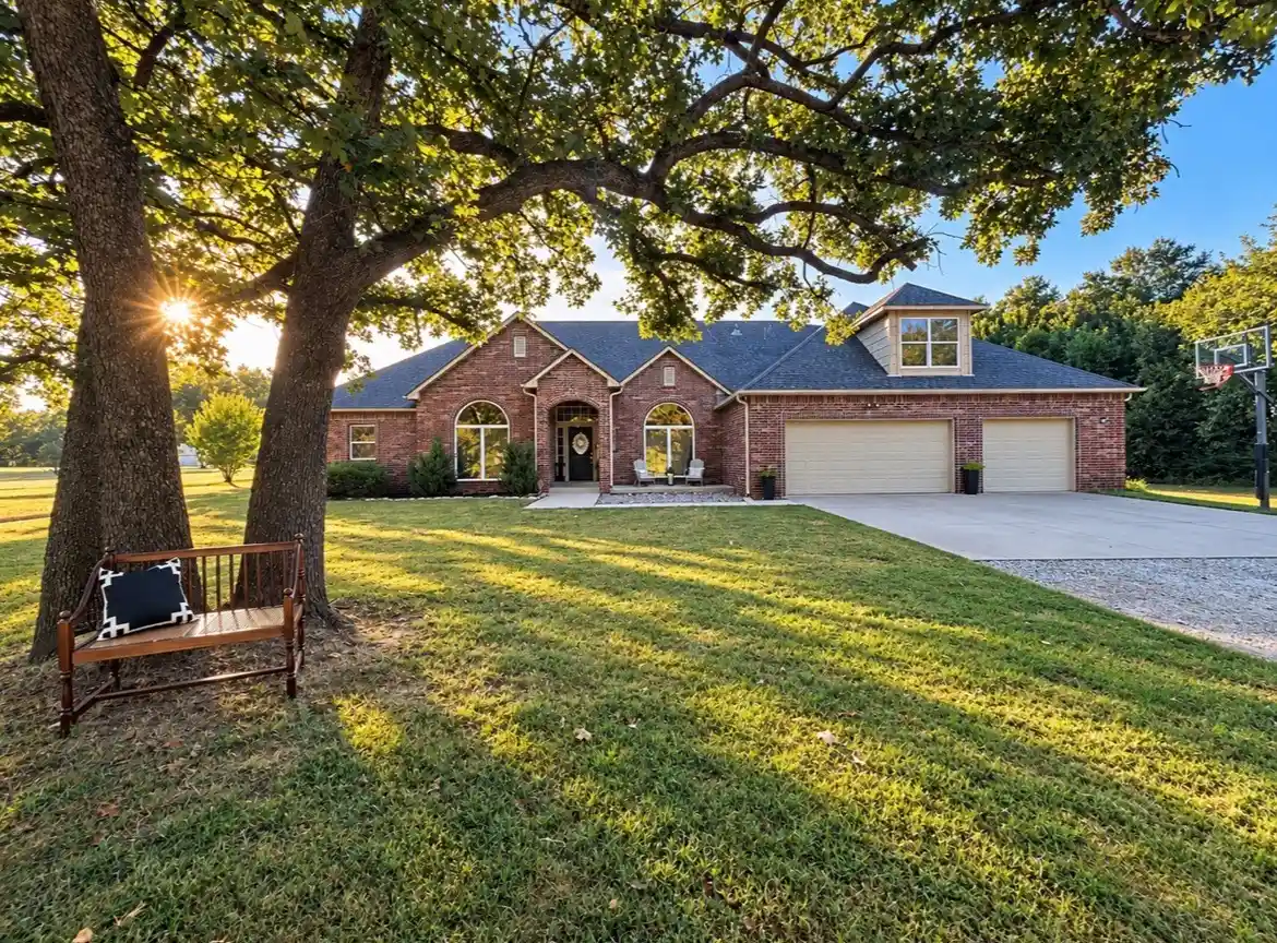 Single family home for sale at 5607 S 281st Eastavenue, Broken Arrow, OK 74014 | MLS# 2633599