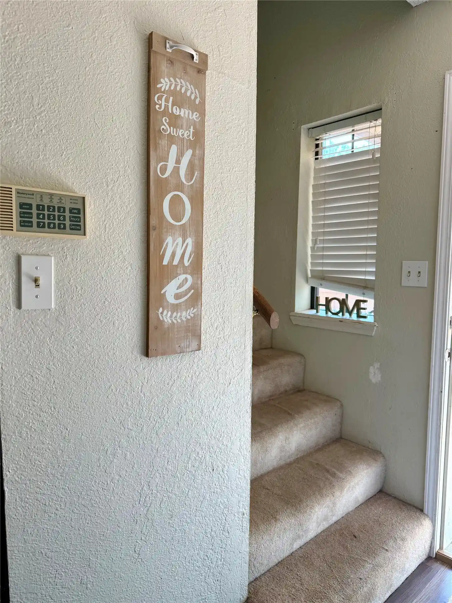 Listing Photo 2 - Condo for sale in 6371 S 80th Ave E located at 6371 S 80th Ave E, Tulsa, OK 74133 - Unit #6H