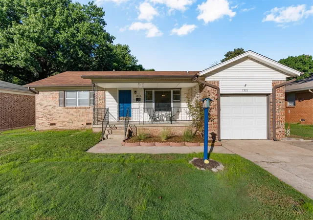 Photo 2 of Single family home for sale at 5322 S Rockford Ave, Tulsa, OK 74105 | MLS# 2633637 | Listing updated on 2026-10-11