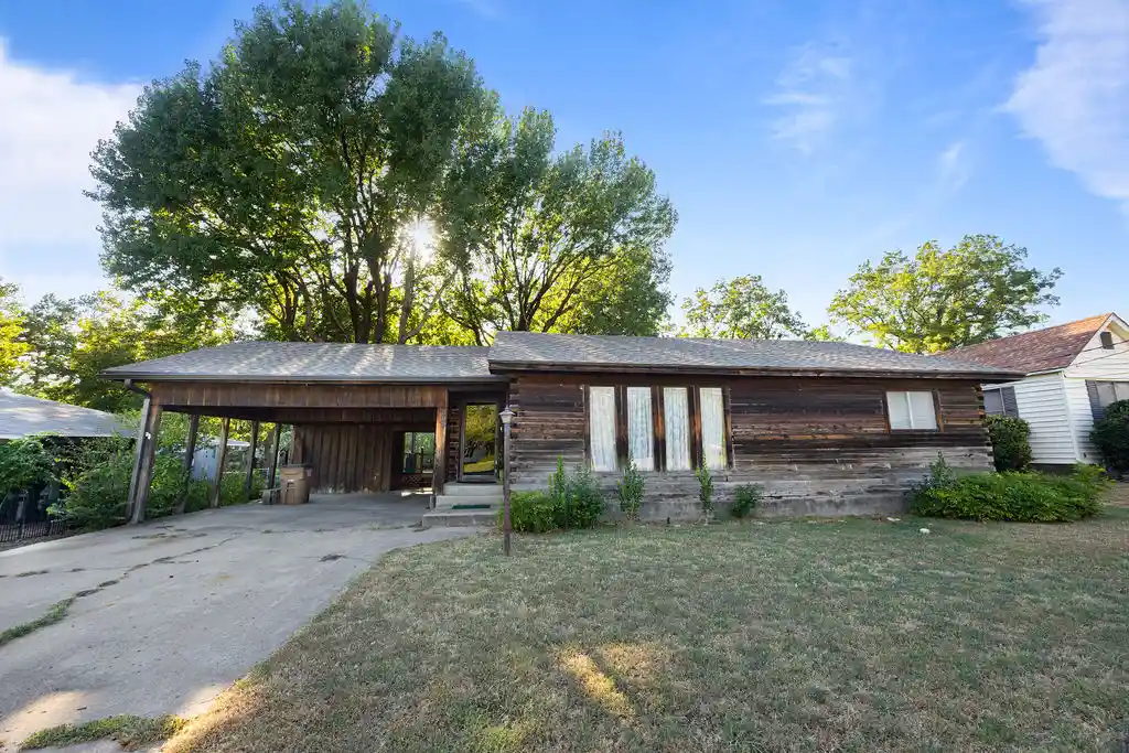 Photo 1 of Sale Pending at 509 N Jefferson Ave, Wagoner, OK 74467 | MLS# 2633629 | Listing updated on 2026-10-23
