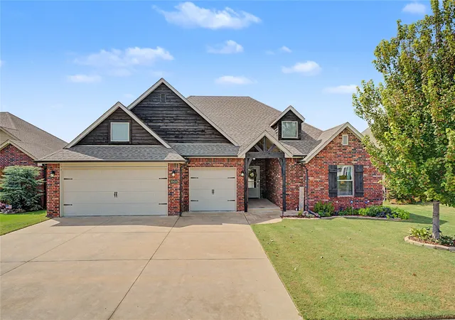 Photo 1 of Single family home for sale at 10414 S 230th Eastavenue, Broken Arrow, OK 74014 | MLS# 2633350 | Listing updated on 2026-10-09