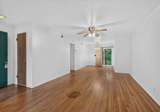 Photo 3 of Single family home for sale at 4313 Fleetwood Dr, Bartlesville, OK 74006 | MLS# 2633753 | Listing updated on 2026-10-07