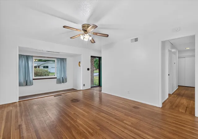 Photo 4 of Single family home for sale at 4313 Fleetwood Dr, Bartlesville, OK 74006 | MLS# 2633753 | Listing updated on 2026-10-07