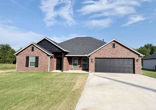 Photo 1 of Single family home for sale at 9945 N Osage Dr, Sperry, OK 74073 | MLS# 2633761 | Listing updated on 2026-09-26