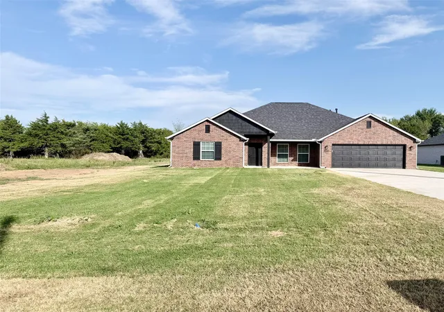 Photo 3 of Single family home for sale at 9945 N Osage Dr, Sperry, OK 74073 | MLS# 2633761 | Listing updated on 2026-09-26