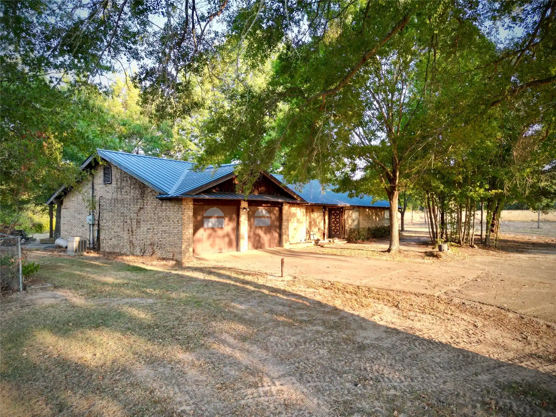 Photo 1 of Single family home for sale at 797 W Jefferson Hwy, Atoka, OK 74525 | MLS# 2633844 | Listing updated on 2026-10-15
