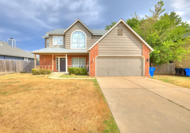 Photo 1 of Single family home for sale at 2500 W Laredo St, Broken Arrow, OK 74012 | MLS# 2633849 | Listing updated on 2026-10-11