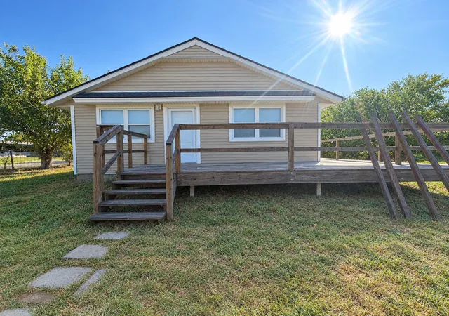 Single family home for sale at 31106 N 3954 Road, Ochelata, OK 74051 | MLS# 2633877