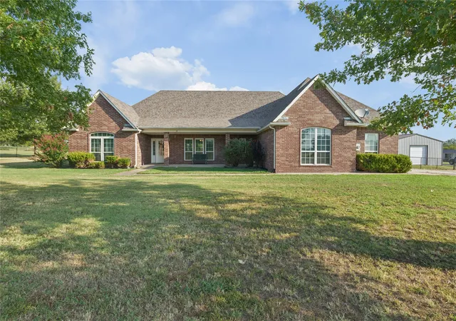 Photo 3 of Single family home for sale at 7990 S Country Ln, Talala, OK 74080 | MLS# 2633870 | Listing updated on 2026-10-08
