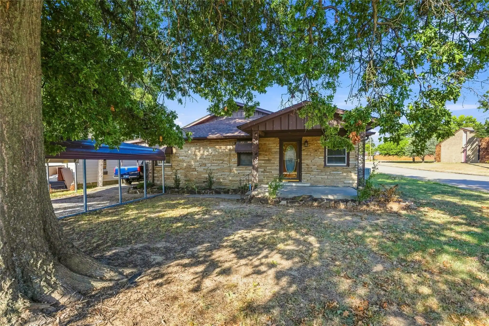 Photo 1 of Single family home for sale at 1217 N Oklahoma Ave, Claremore, OK 74017 | MLS# 2633863 | Listing updated on 2026-10-23