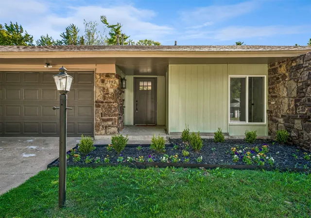 Photo 3 of Single family home for sale at 2992 E 77th Street, Tulsa, OK 74136 | MLS# 2633885 | Listing updated on 2026-10-08