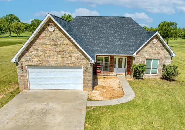 Photo 1 of Single family home for sale at 119 Golf Clb Dr, Burneyville, OK 73430 | MLS# 2634011 | Listing updated on 2026-09-16