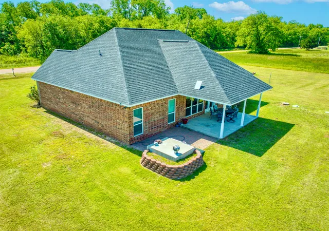 Photo 3 of Single family home for sale at 119 Golf Clb Dr, Burneyville, OK 73430 | MLS# 2634011 | Listing updated on 2026-09-16
