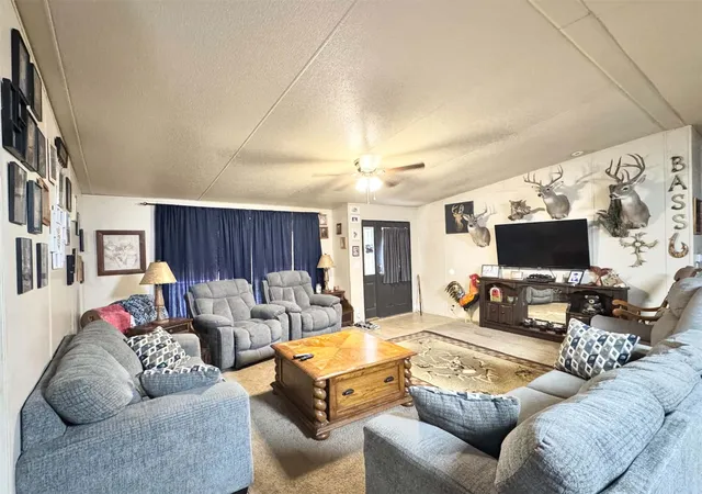 Photo 2 of Manufactured home for sale at 975 Claxton, Healdton, OK 73438 | MLS# 2633974 | Listing updated on 2026-09-16