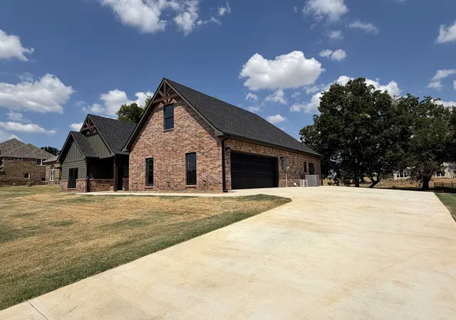 Photo 39 of Single family home for sale at 33 Wilderness Rd N, Calera, OK 74730 | MLS# 2633559 | Listing updated on 2026-09-29