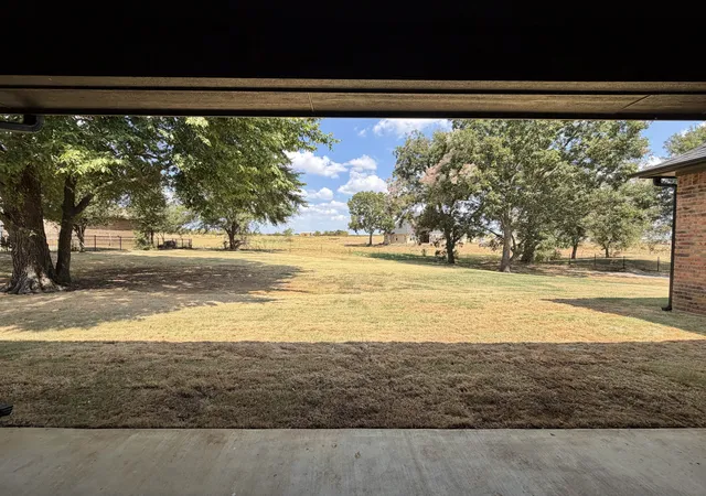 Photo 3 of Single family home for sale at 33 Wilderness Rd N, Calera, OK 74730 | MLS# 2633559 | Listing updated on 2026-09-29