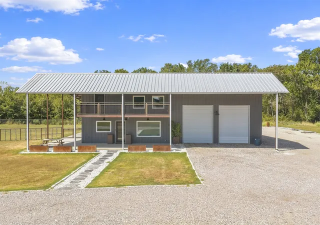 Photo 1 of Single family home for sale at 9273 Hwy 70 A, Kingston, OK 73439 | MLS# 2633959 | Listing updated on 2026-09-16