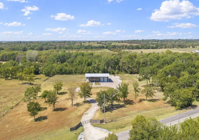 Photo 2 of Single family home for sale at 9273 Hwy 70 A, Kingston, OK 73439 | MLS# 2633959 | Listing updated on 2026-09-16