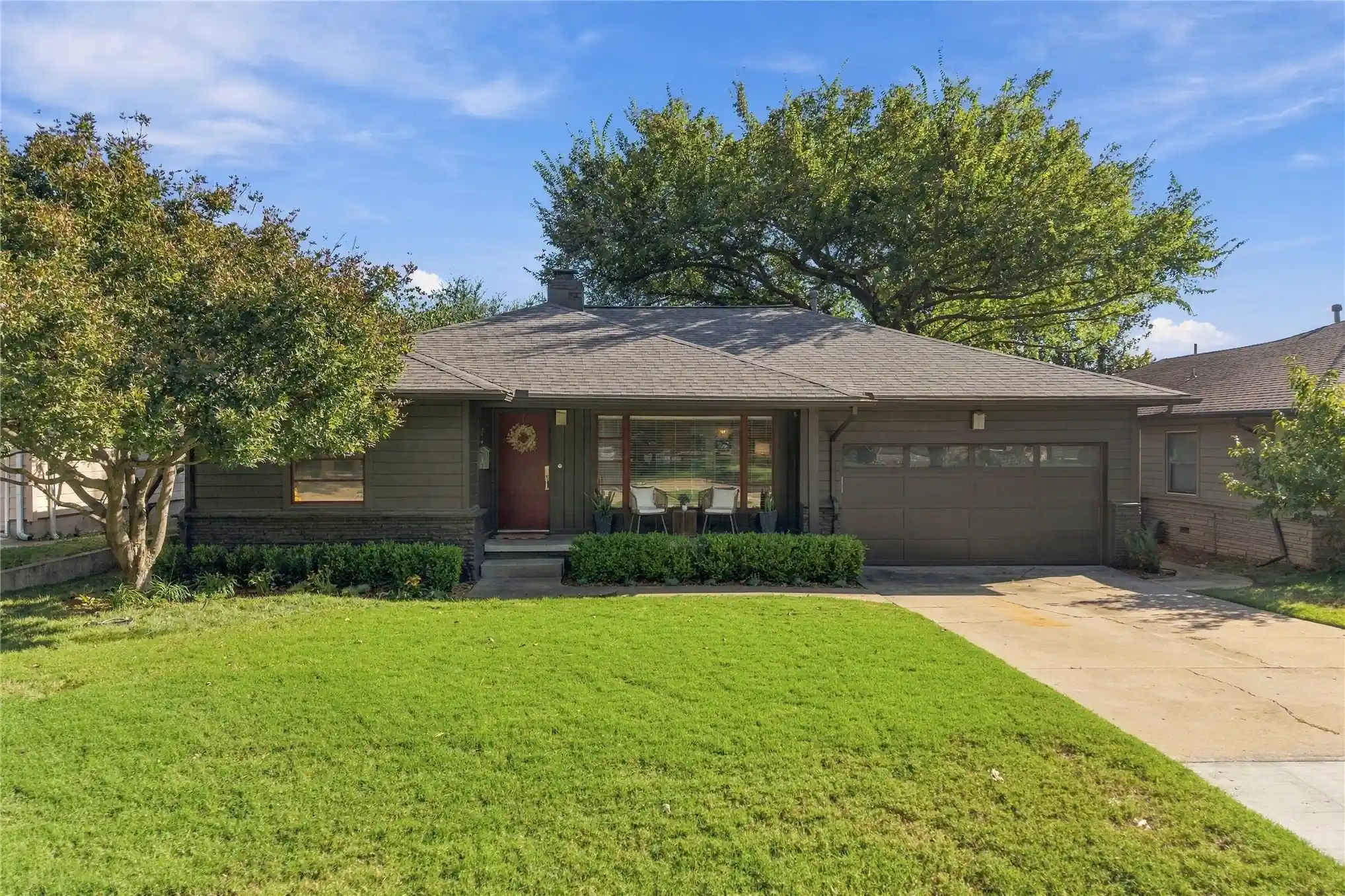 Photo 1 of Sale Pending at 2634 E 20th Street, Tulsa, OK 74104 | MLS# 2634017 | Listing updated on 2026-10-26